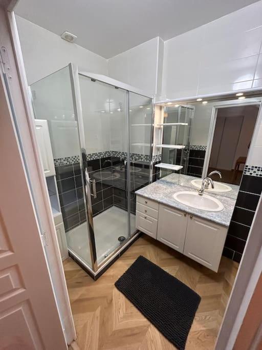 Grand Cru * Magnifique Duplex Au Coeur D'Epernay Apartman Kültér fotó